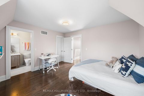 Photo 37 at 19 Hycrest Avenue, Willowdale East, Toronto