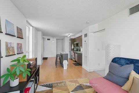 Photo 12 at LPH13 - 320 Richmond Street E, Moss Park, Toronto
