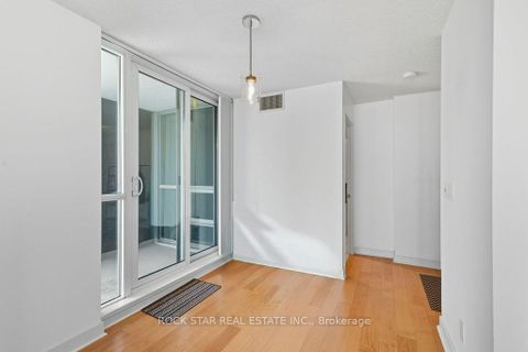 Photo 14 at LPH13 - 320 Richmond Street E, Moss Park, Toronto