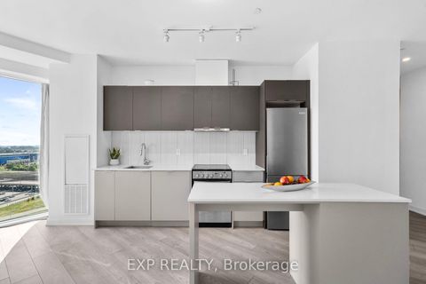 Photo 3 at 1605 - 8 TIPPETT Road, Clanton Park, Toronto