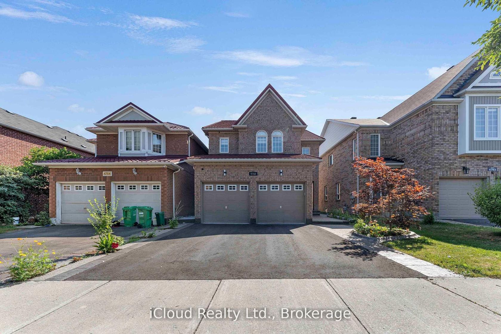 4758 Allegheny Road, Hurontario, Mississauga by Loree Meneguzzi Real Estate 4758 Allegheny Road, Hurontario, Mississauga
