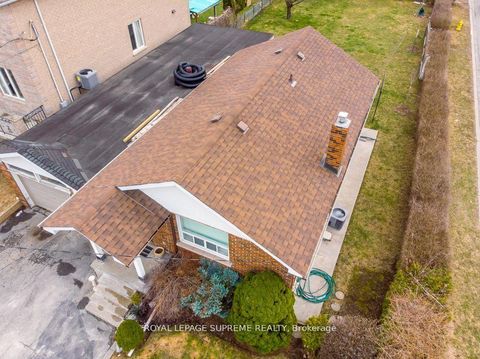 Photo 17 at 109 Regina Avenue, Lawrence, Toronto