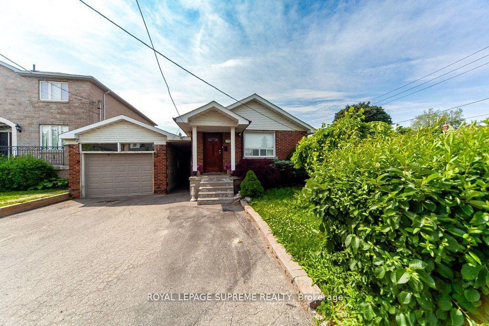 109 Regina Avenue, Lawrence, Toronto 