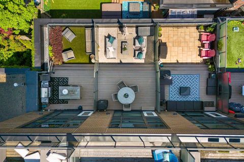 Photo 29 at TH5 - 2 Bellefair Avenue, The Beaches, Toronto