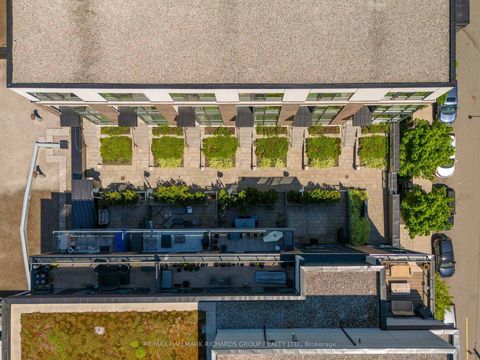 Photo 35 at TH5 - 2 Bellefair Avenue, The Beaches, Toronto
