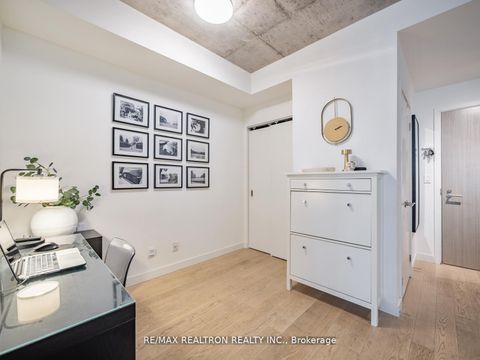 Photo 7 at 1217 - 111 Bathurst Street, Waterfront Communities C1, Toronto