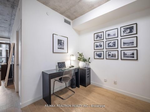 Photo 9 at 1217 - 111 Bathurst Street, Waterfront Communities C1, Toronto
