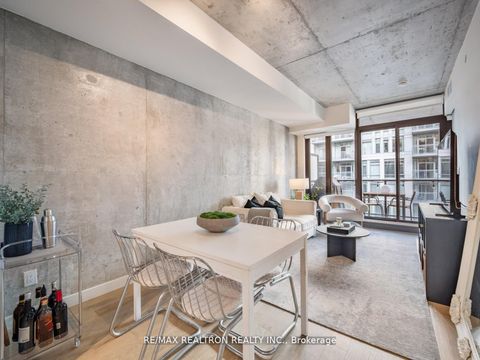 Photo 13 at 1217 - 111 Bathurst Street, Waterfront Communities C1, Toronto