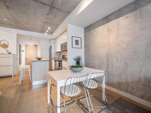 Photo 15 at 1217 - 111 Bathurst Street, Waterfront Communities C1, Toronto
