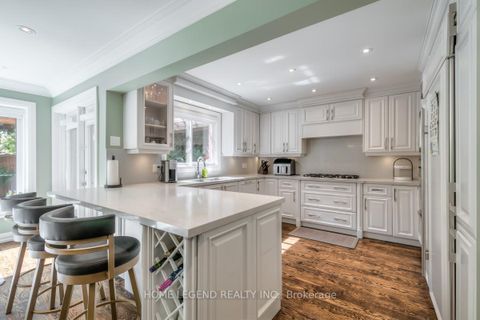 Photo 10 at 107 Arnold Avenue, Yorkhill, Vaughan