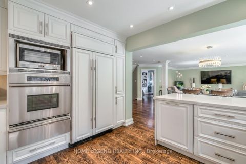 Photo 11 at 107 Arnold Avenue, Yorkhill, Vaughan