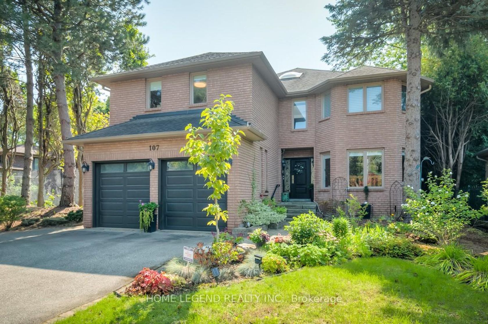 107 Arnold Avenue, Yorkhill, Vaughan 