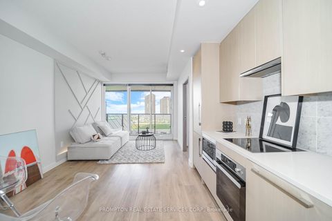 Photo 17 at 711 - 85 McMahon Drive, Bayview Village, Toronto