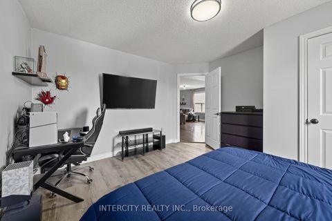 Photo 15 at 132 Dean Avenue, Painswick South, Barrie