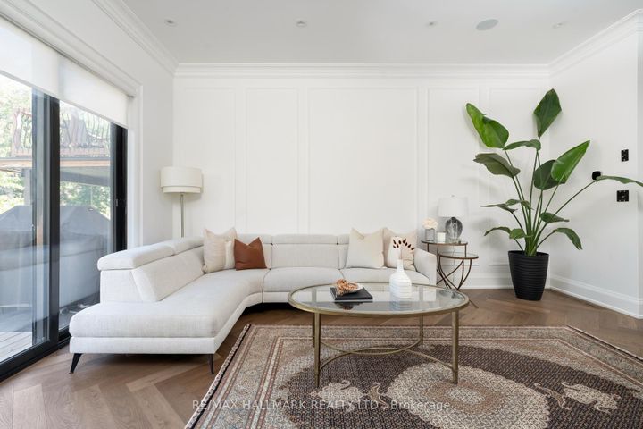 Photo 19 at 263 Linsmore Crescent, East York, Toronto