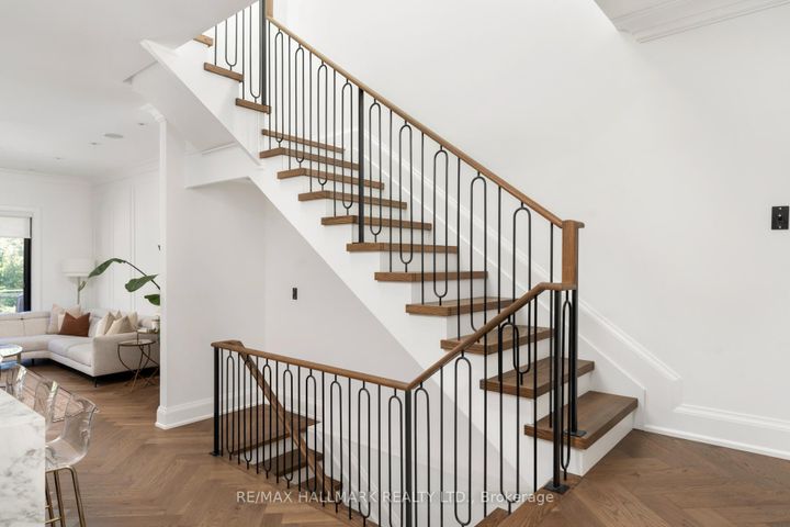 Photo 22 at 263 Linsmore Crescent, East York, Toronto