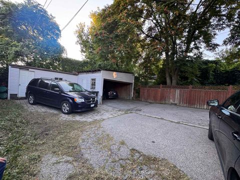 Photo 13 at 538 Caledonia Road, Fairbank, Toronto