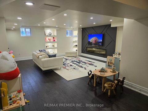 Photo 12 at 348 Poetry Drive, Vellore Village, Vaughan