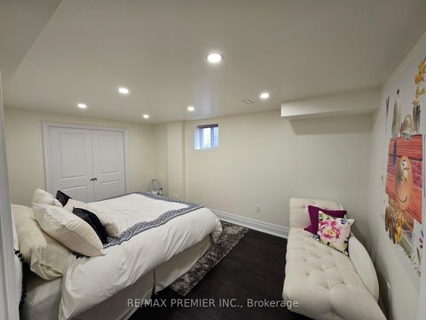 Photo 13 at 348 Poetry Drive, Vellore Village, Vaughan