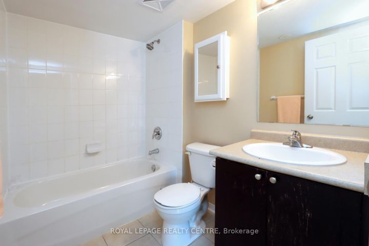 Photo 16 at 103 - 5100 Winston Churchill Boulevard, Churchill Meadows, Mississauga