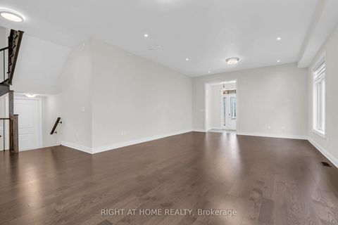 Photo 14 at 3175 Daniel Way, GO Glenorchy, Oakville