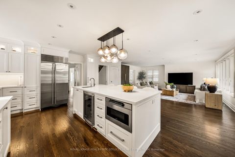 Photo 12 at 19 Whitney Avenue, Moore Park, Toronto