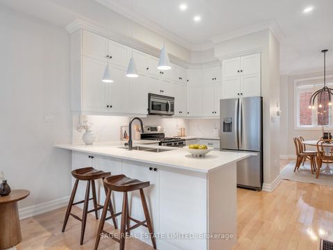 Photo 9 at 31 Tompkins Mews, The Beaches, Toronto