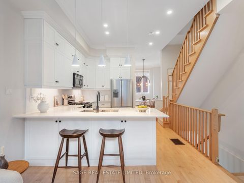 Photo 10 at 31 Tompkins Mews, The Beaches, Toronto