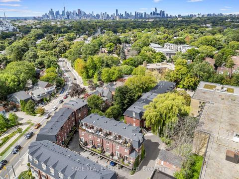Photo 27 at 31 Tompkins Mews, The Beaches, Toronto