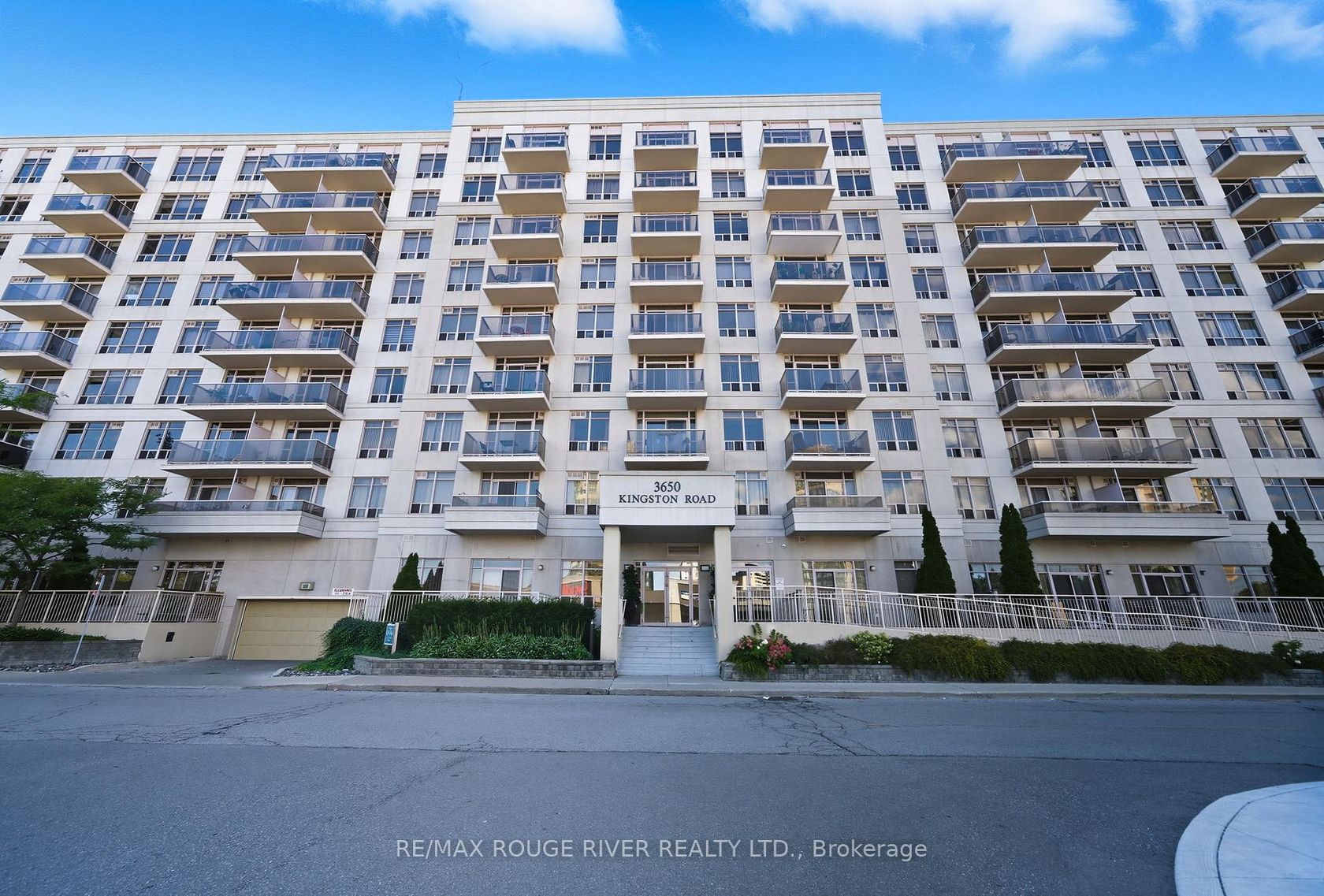 PH917 - 3650 Kingston Road, Scarborough Village, Toronto 
