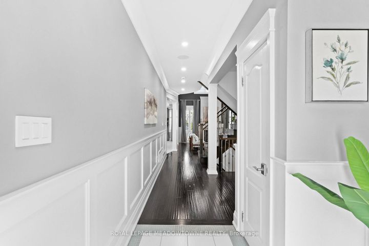 Photo 3 at 729 Wettlaufer Terrace, SC Scott, Milton