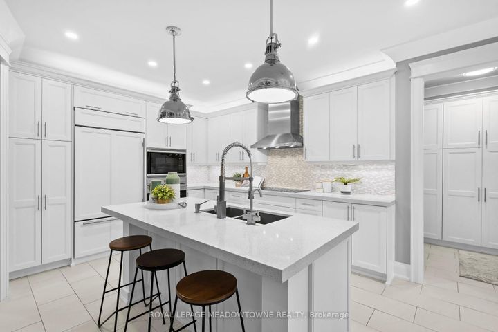 Photo 11 at 729 Wettlaufer Terrace, SC Scott, Milton