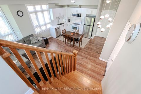 Photo 15 at 28 - 9 Pine Street, Weston, Toronto