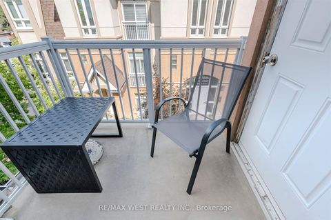 Photo 19 at 28 - 9 Pine Street, Weston, Toronto