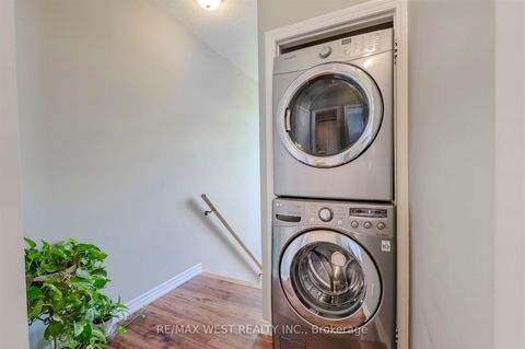 Photo 29 at 28 - 9 Pine Street, Weston, Toronto