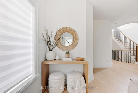 Photo 4 at 59 Water Garden Lane, Sonoma Heights, Vaughan