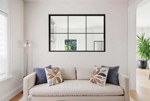 Photo 18 at 59 Water Garden Lane, Sonoma Heights, Vaughan