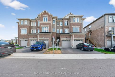 Photo 4 at 7 Tobias Lane, Rural Barrie Southeast, Barrie