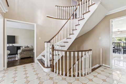 Photo 5 at 435 Aberdeen Avenue, East Woodbridge, Vaughan