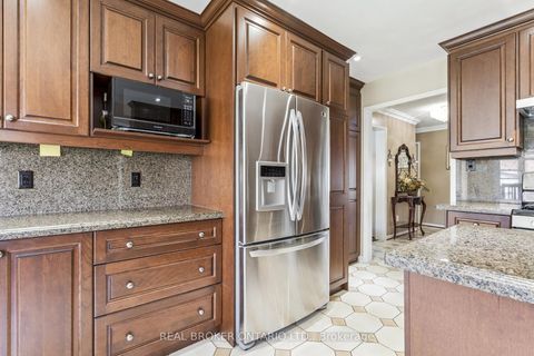 Photo 14 at 435 Aberdeen Avenue, East Woodbridge, Vaughan