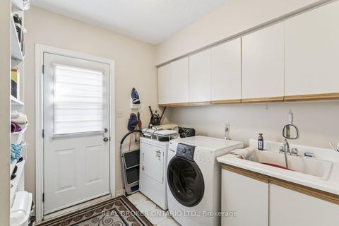 Photo 19 at 435 Aberdeen Avenue, East Woodbridge, Vaughan