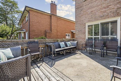 Photo 45 at 435 Aberdeen Avenue, East Woodbridge, Vaughan