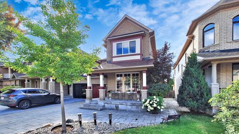 Photo 2 at 85 Longwood Avenue, Oak Ridges, Richmond Hill