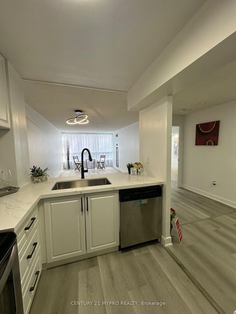 Photo 4 at 517 - 3050 Ellesmere Road, Morningside, Toronto