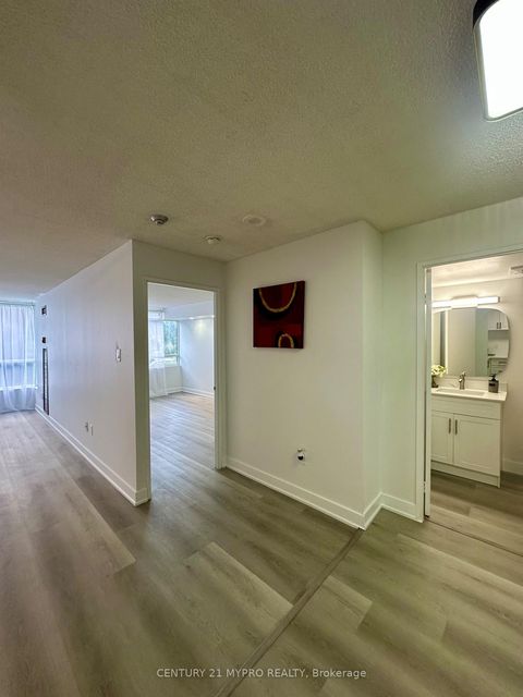 Photo 5 at 517 - 3050 Ellesmere Road, Morningside, Toronto