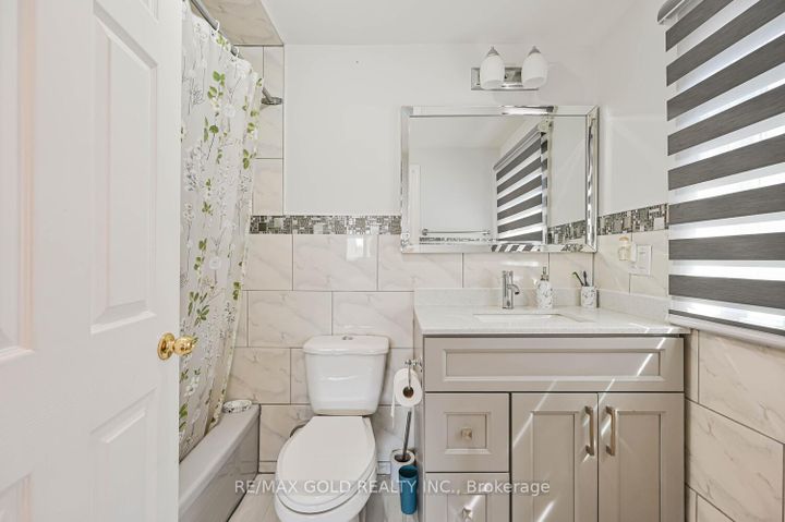 Photo 30 at 101 Beaconsfield Avenue, Fletcher's West, Brampton
