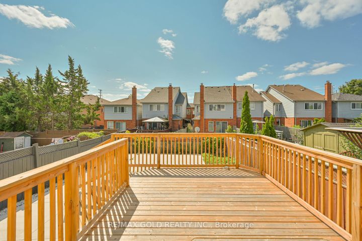 Photo 42 at 101 Beaconsfield Avenue, Fletcher's West, Brampton
