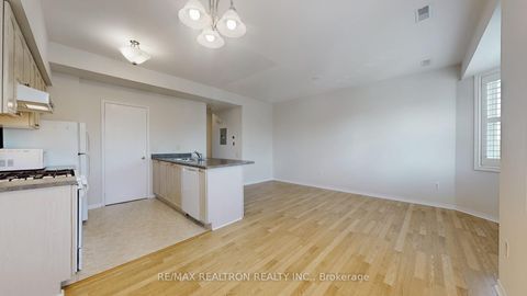 Photo 12 at 158 - 760 Lawrence Avenue W, Glen Park, Toronto
