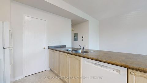 Photo 13 at 158 - 760 Lawrence Avenue W, Glen Park, Toronto