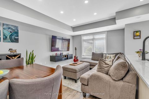 Photo 4 at 61 - 2315 Sheppard Avenue W, Pelmo Park W5, Toronto